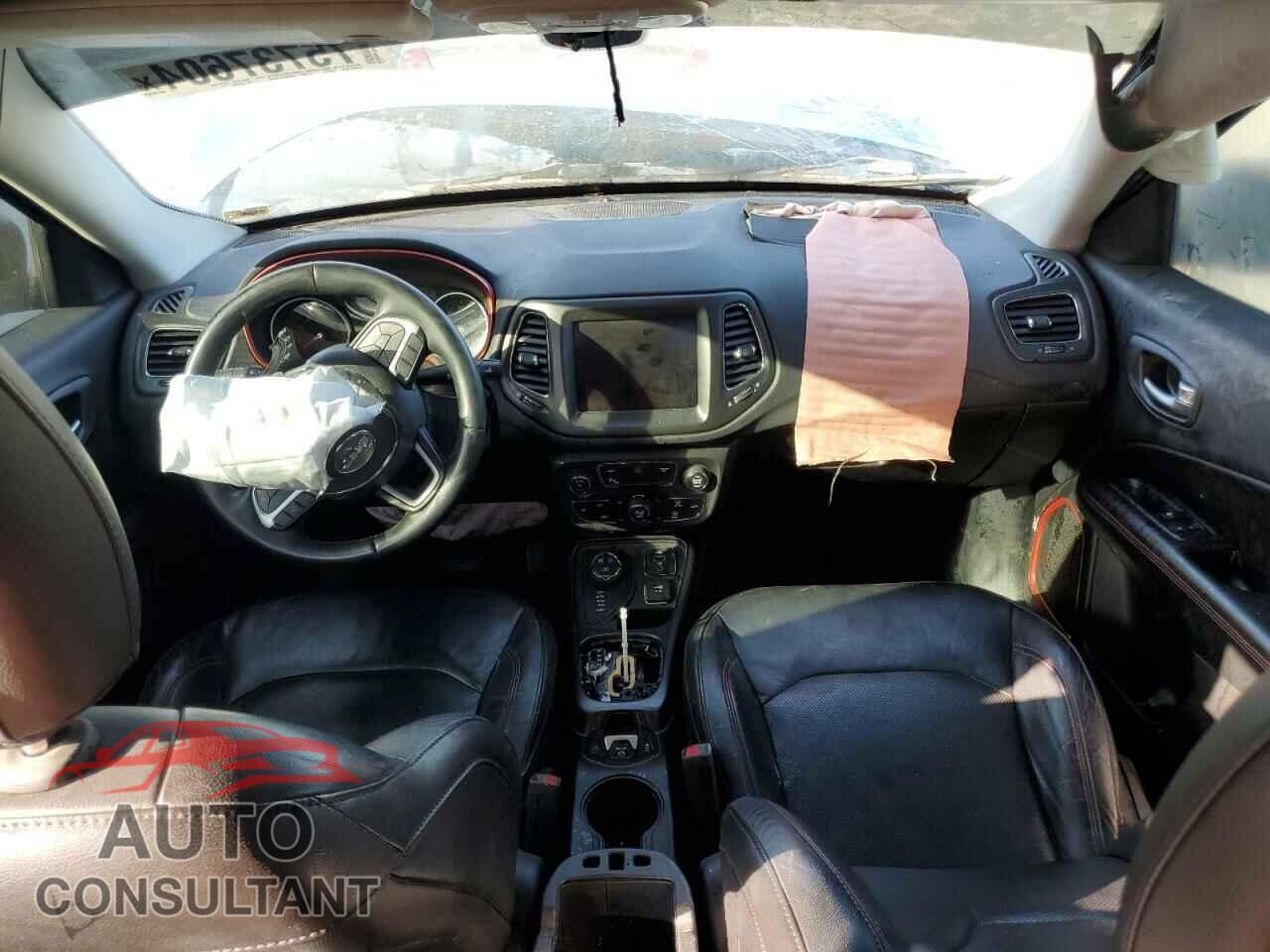 JEEP COMPASS 2017 - 3C4NJDDB4HT651569