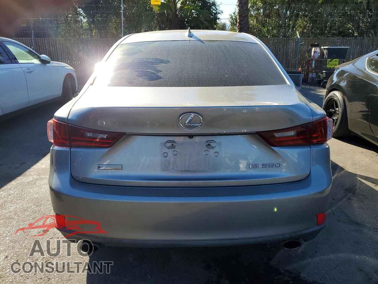 LEXUS IS 2015 - JTHBE1D26F5022011