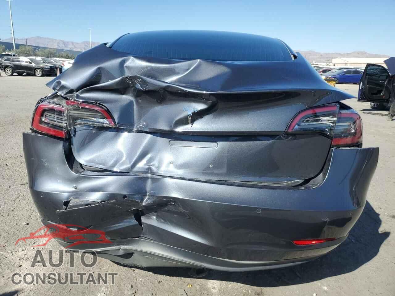 TESLA MODEL 3 2018 - 5YJ3E1EAXJF171329