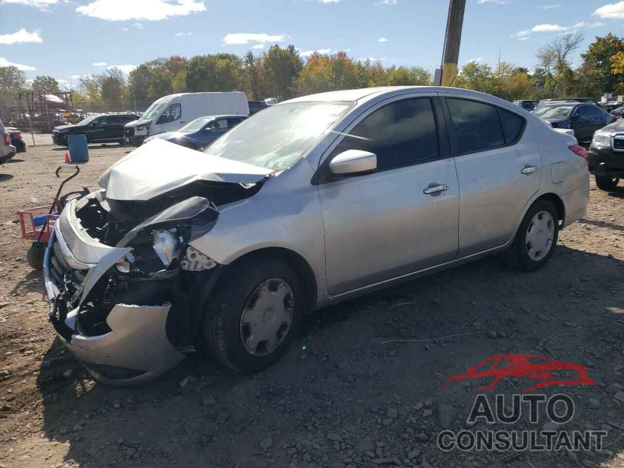 NISSAN VERSA 2018 - 3N1CN7AP3JL864874