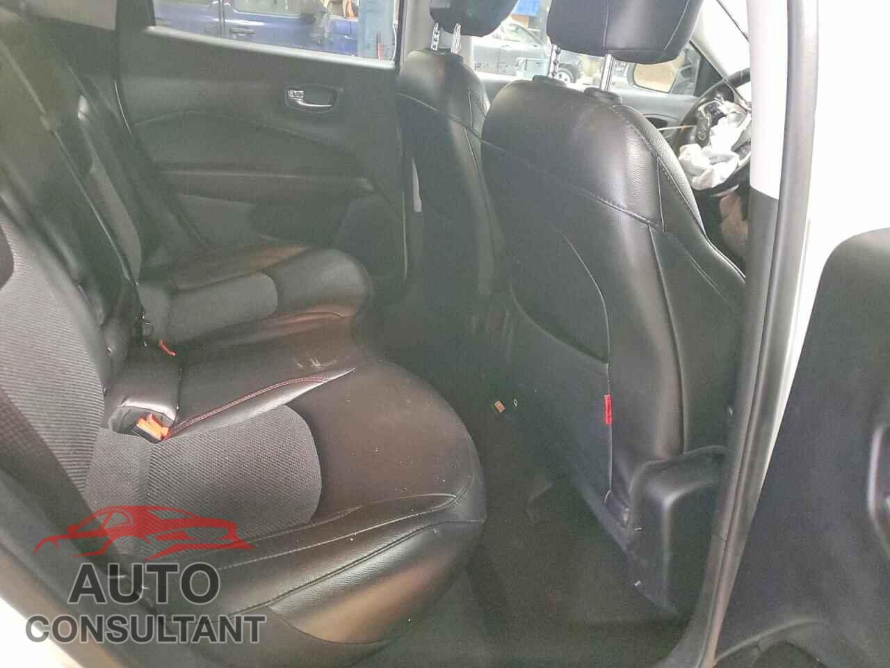 JEEP COMPASS 2020 - 3C4NJDDB2LT161706