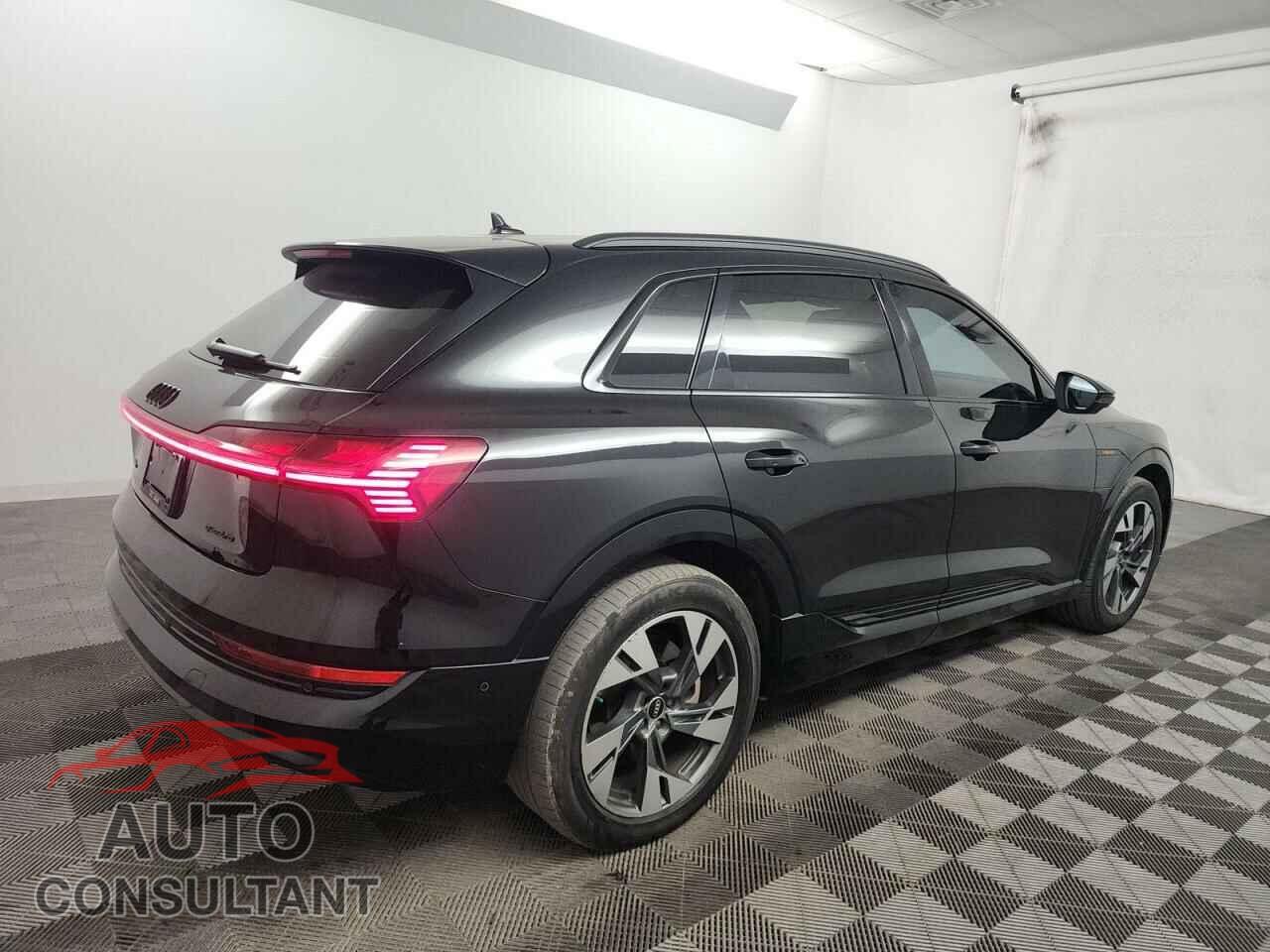 AUDI E-TRON 2022 - WA1AAAGE2NB028512