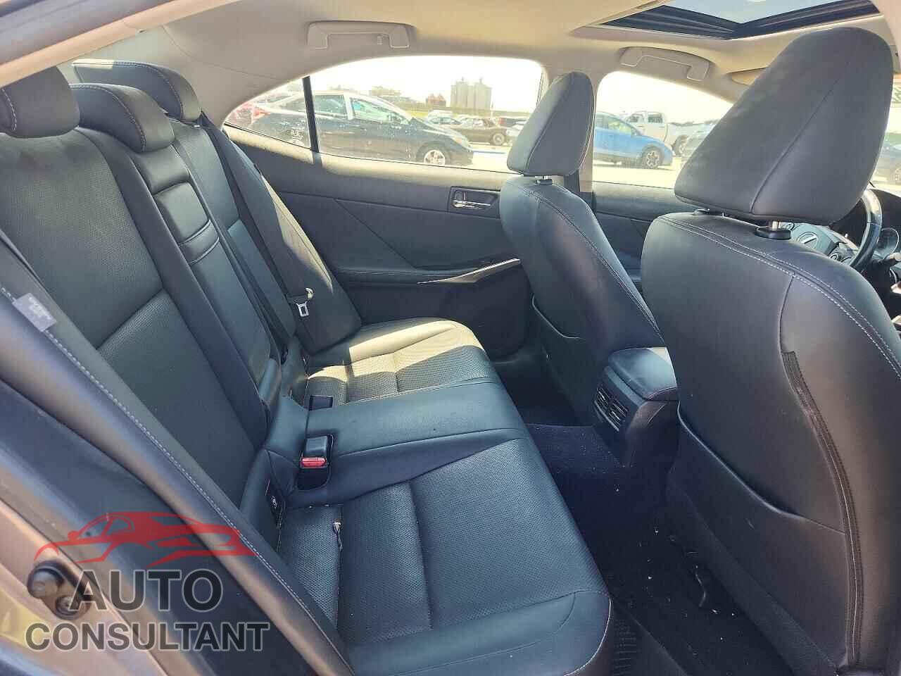 LEXUS IS 2014 - JTHBF1D25E5042374