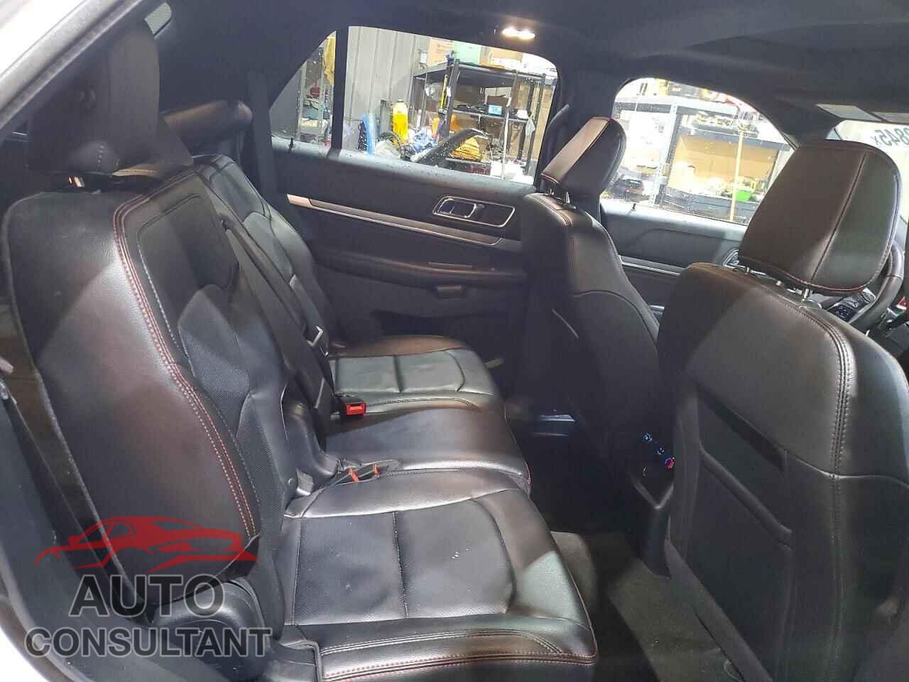 FORD EXPLORER 2018 - 1FM5K8GT4JGB24582