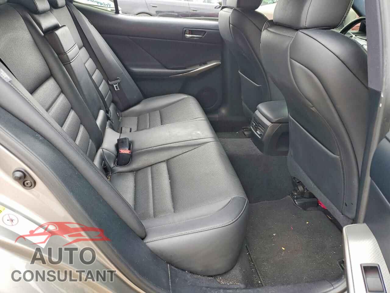 LEXUS IS 2016 - JTHBA1D20G5033907