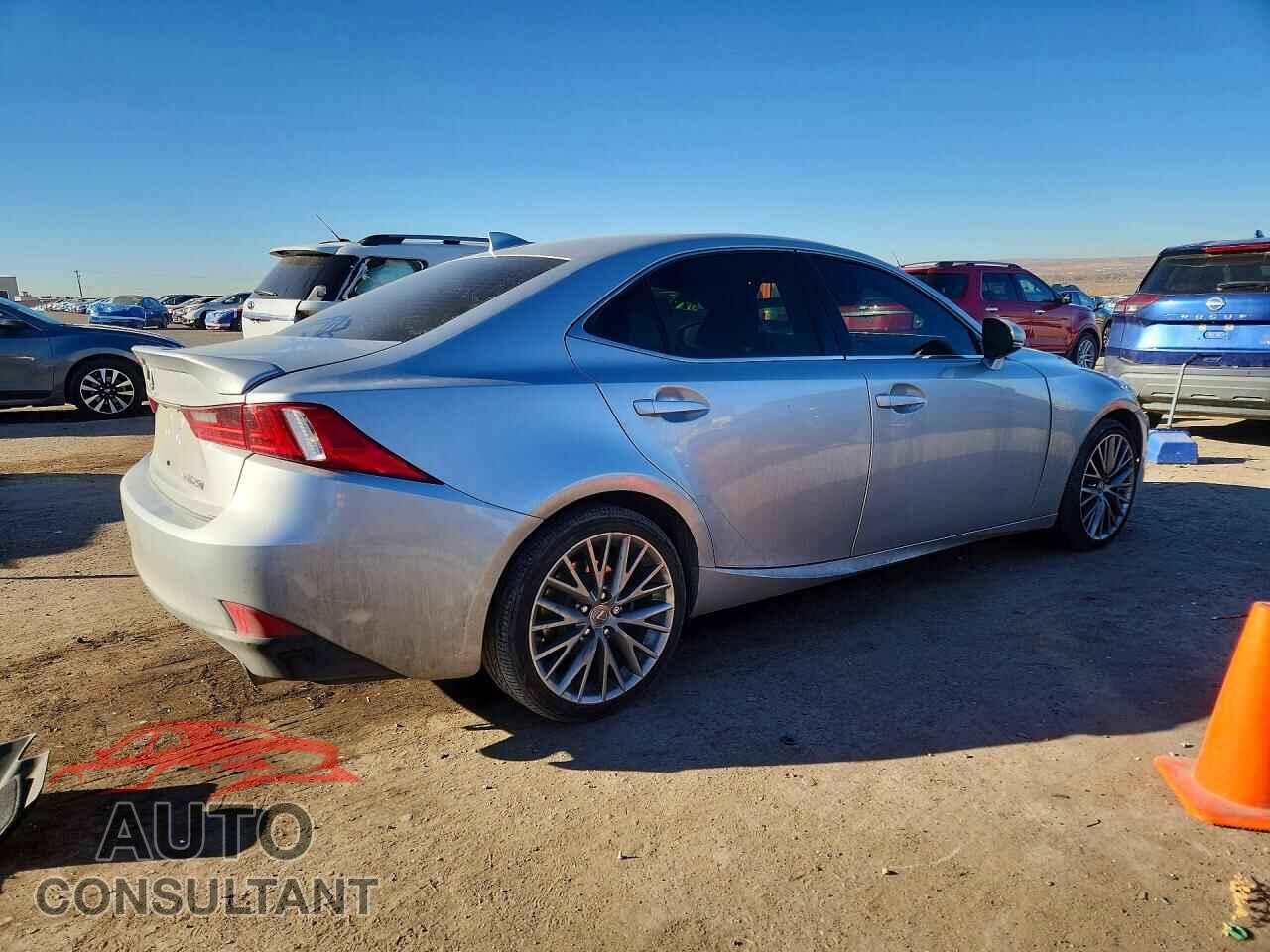 LEXUS IS 2015 - JTHCF1D25F5021904