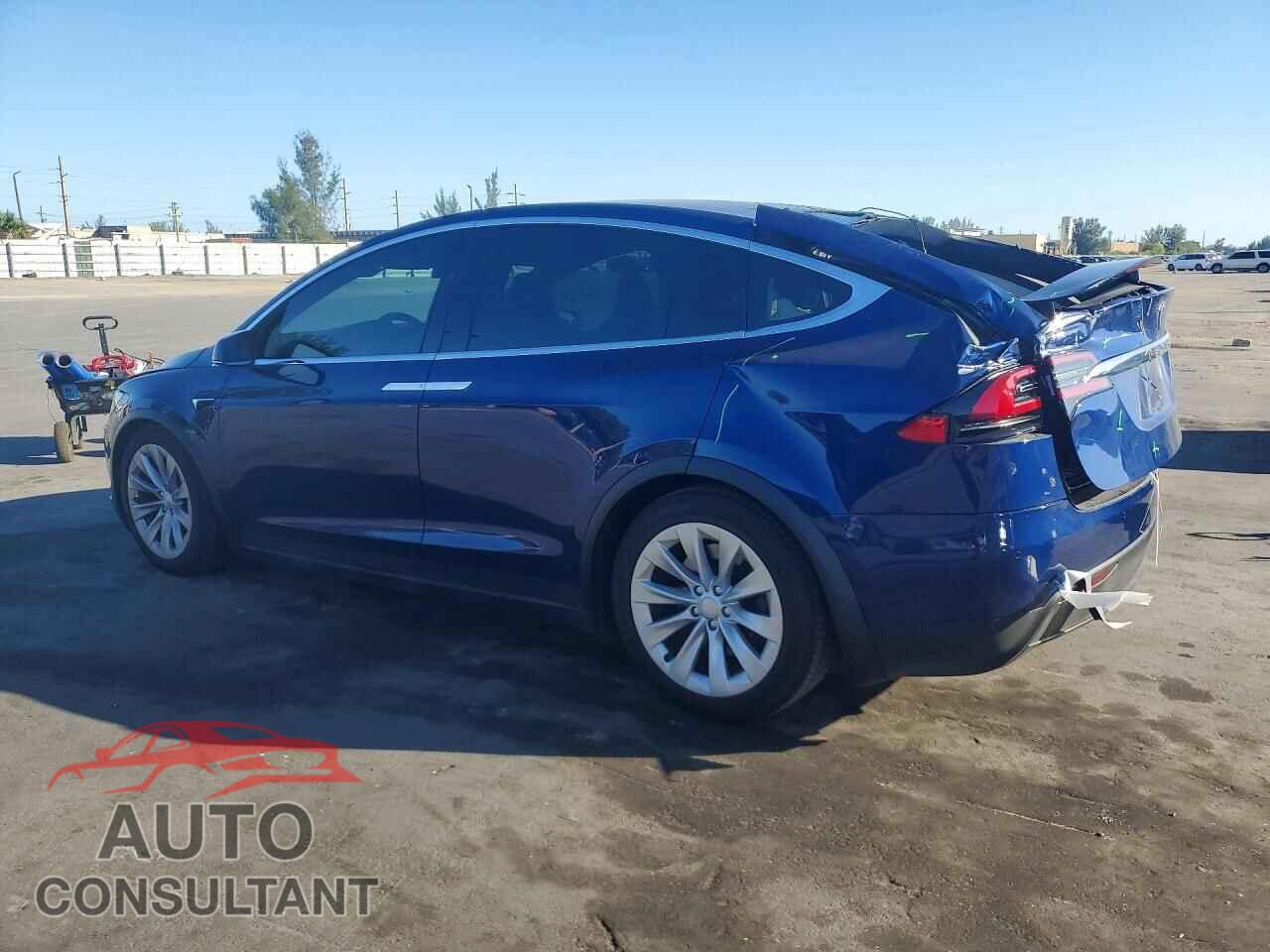 TESLA MODEL X 2019 - 5YJXCAE23KF181220