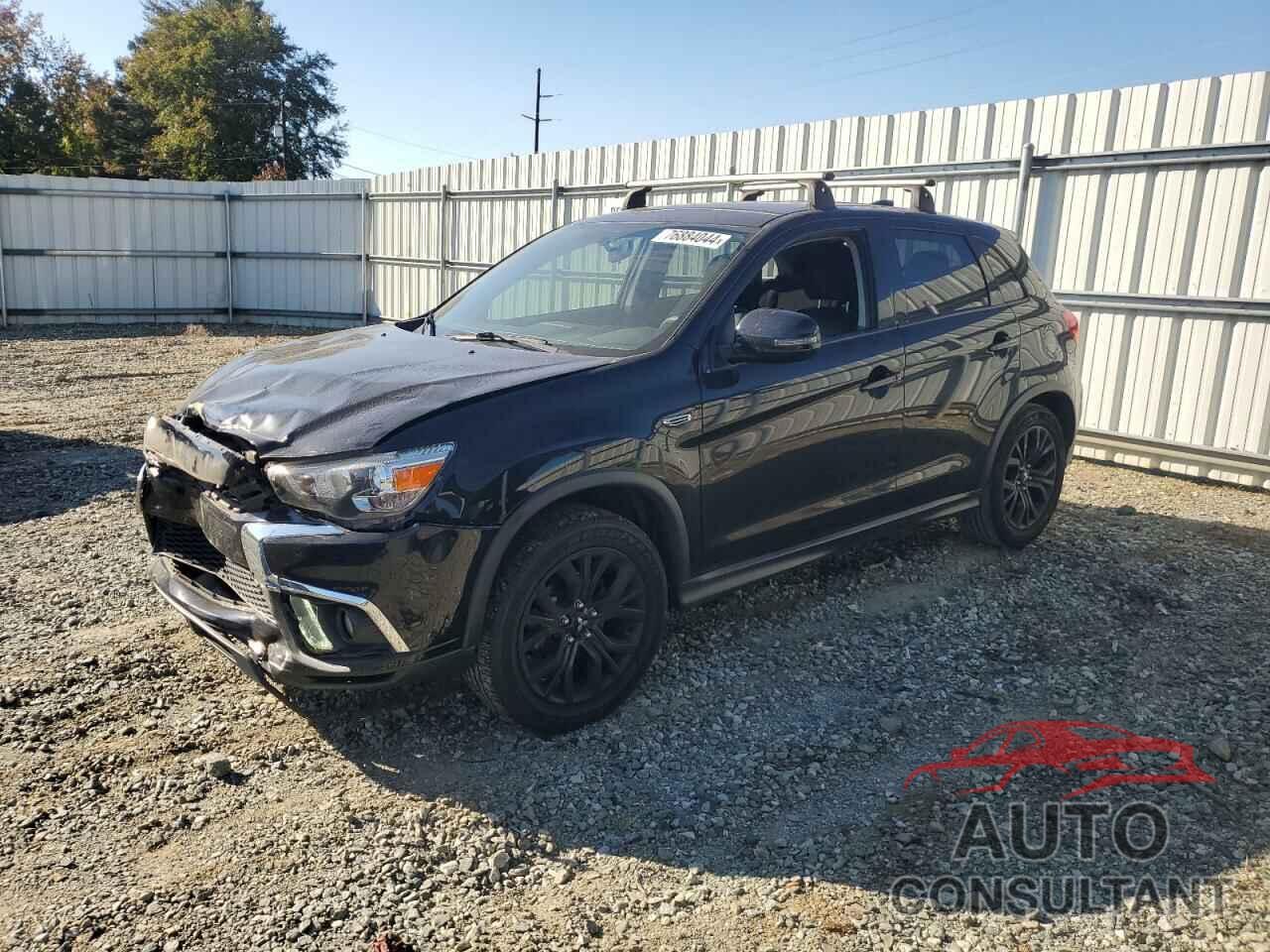 MITSUBISHI OUTLANDER 2018 - JA4AP3AU4JU010389