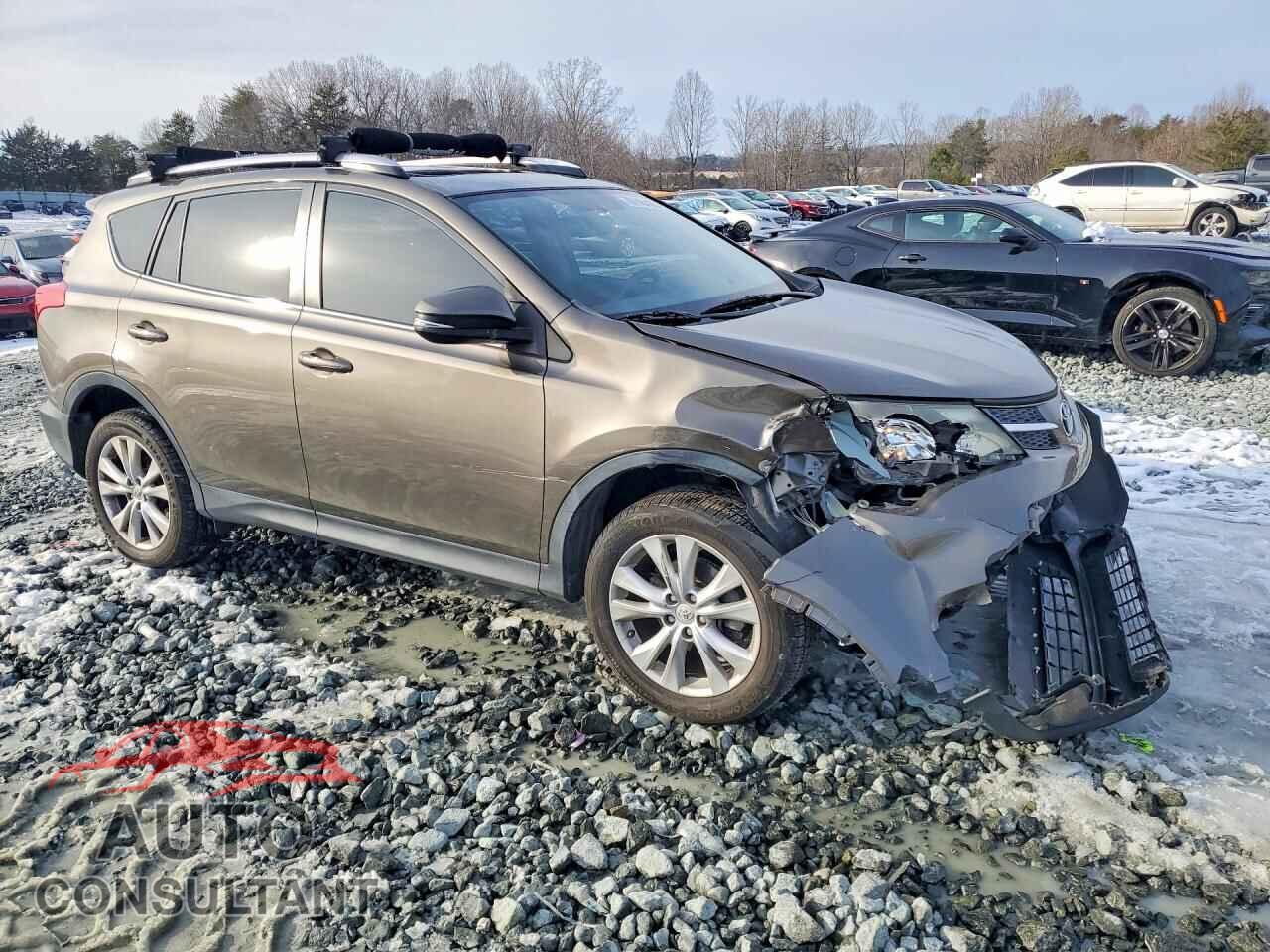 TOYOTA RAV4 2013 - JTMDFREV6DD015674