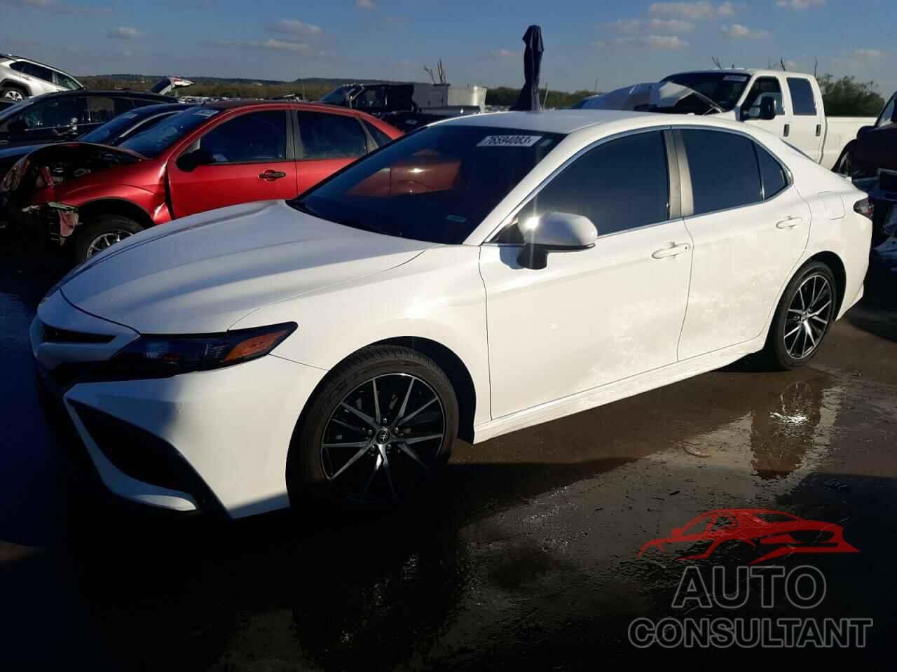 TOYOTA CAMRY 2021 - 4T1G11AK8MU468702