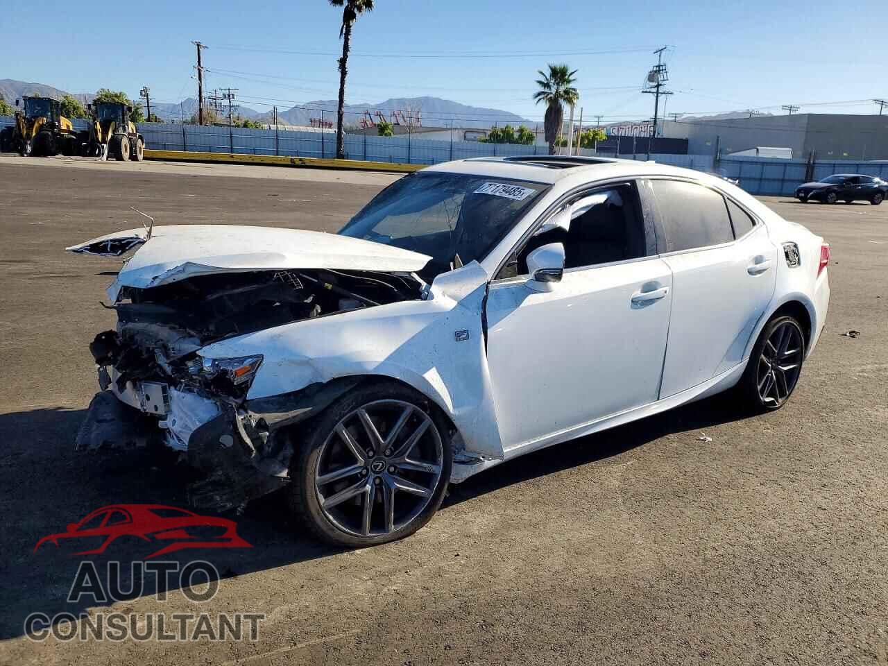 LEXUS IS 2014 - JTHBE1D29E5013219