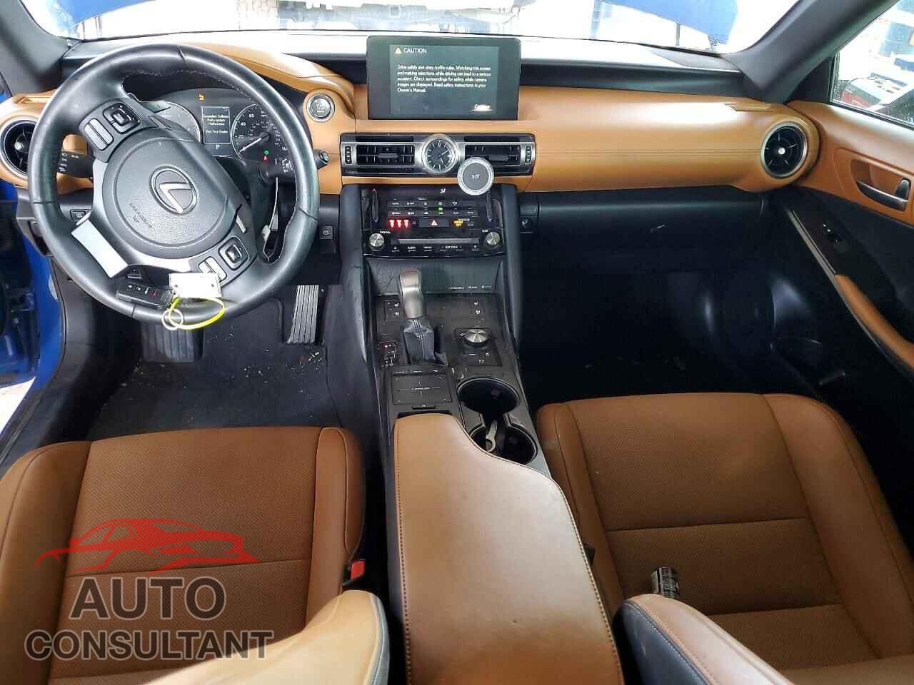 LEXUS IS 2021 - JTHCA1D20M5114695