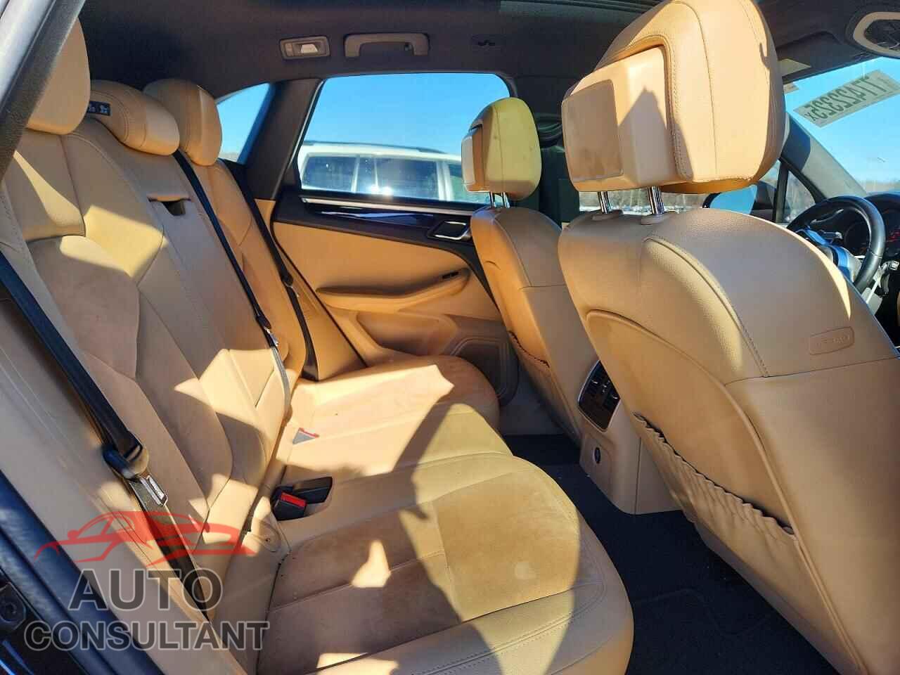 PORSCHE MACAN 2018 - WP1AA2A52JLB04866