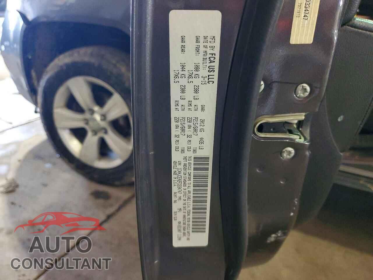 JEEP COMPASS 2015 - 1C4NJCEA2FD334747