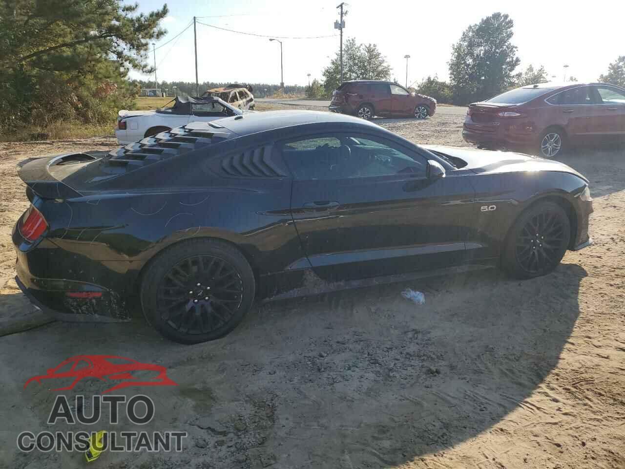 FORD MUSTANG 2019 - 1FA6P8CF0K5203812