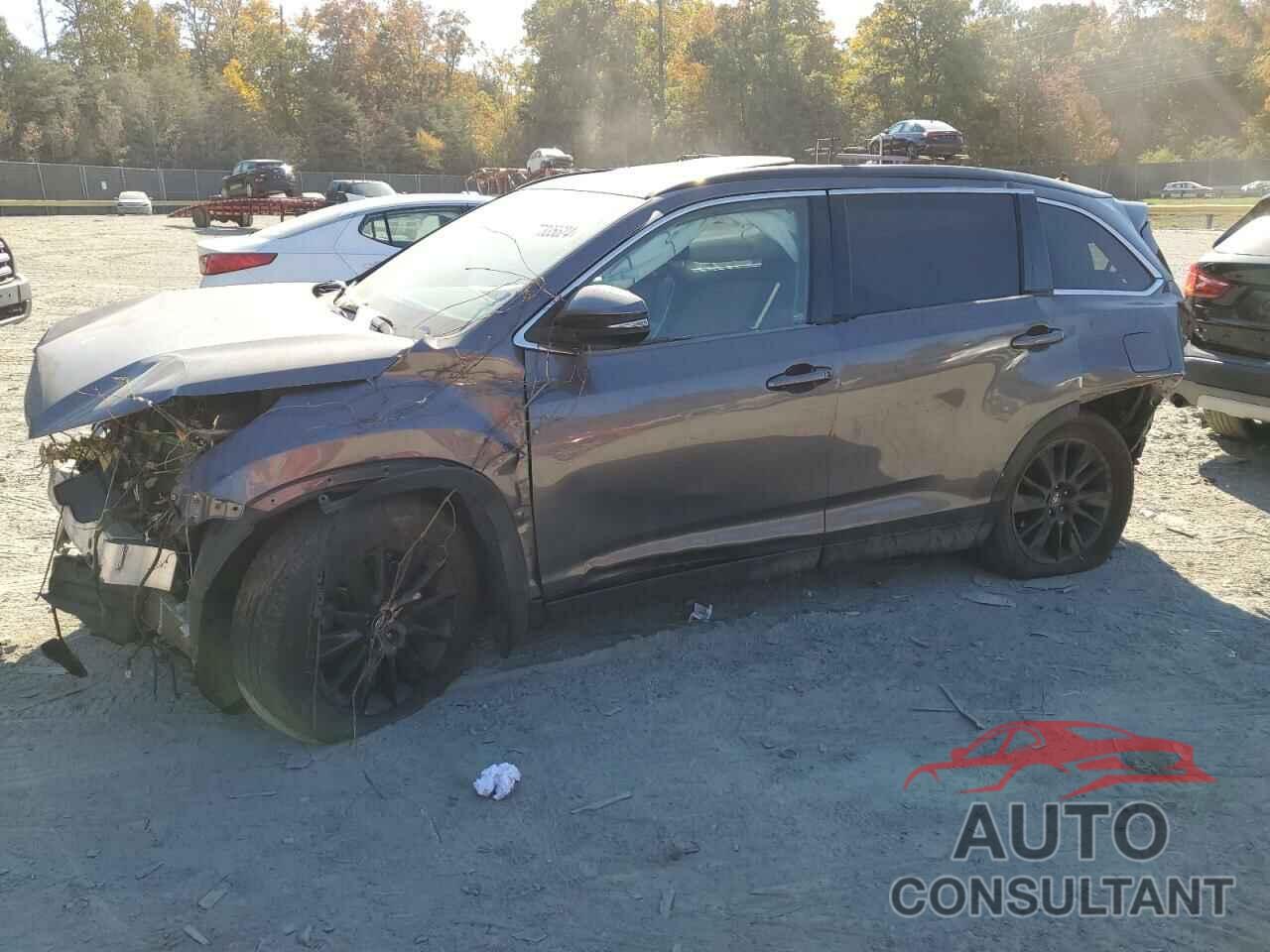 TOYOTA HIGHLANDER 2019 - 5TDJZRFH1KS571993