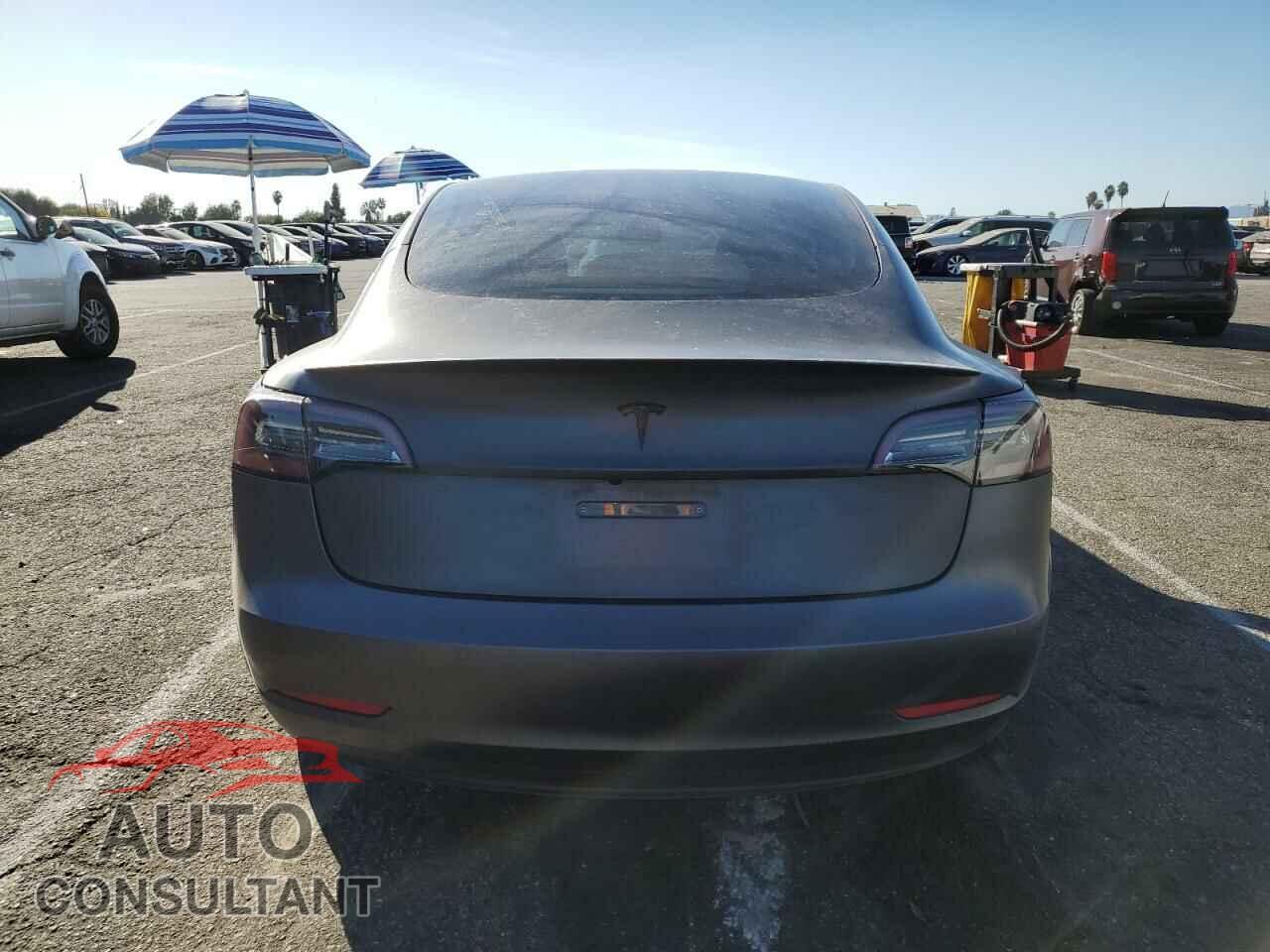 TESLA MODEL 3 2021 - 5YJ3E1EBXMF938271
