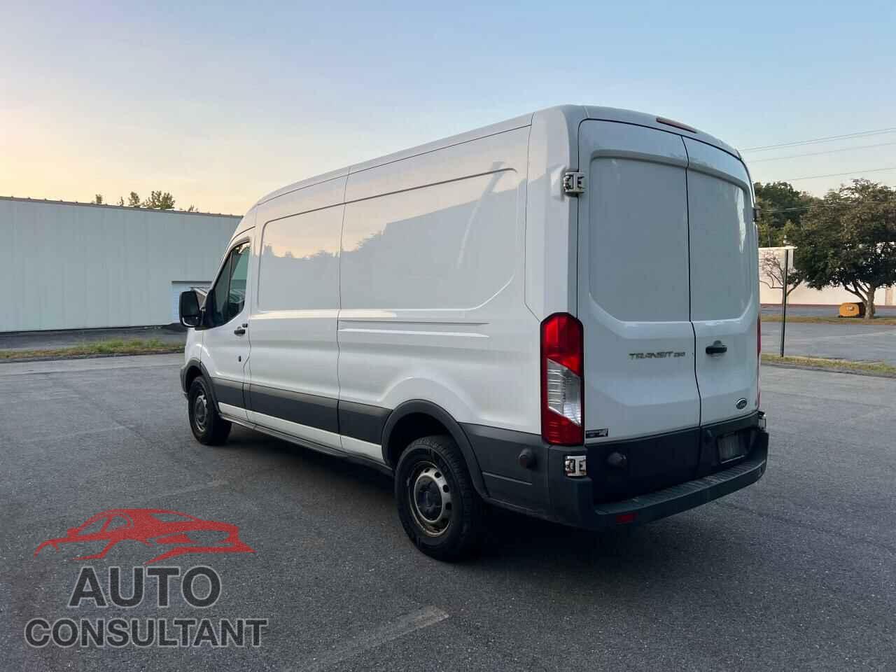 FORD TRANSIT 2017 - 1FTYR2CM6HKA29506