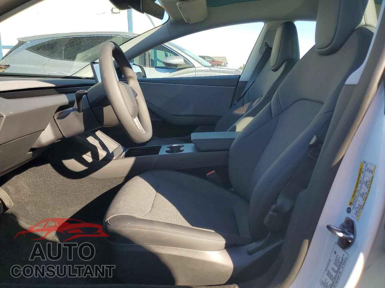 TESLA MODEL 3 2025 - 5YJ3E1EA4SF117347
