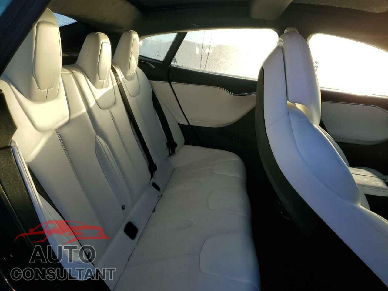 TESLA MODEL S 2017 - 5YJSA1E25HF195807