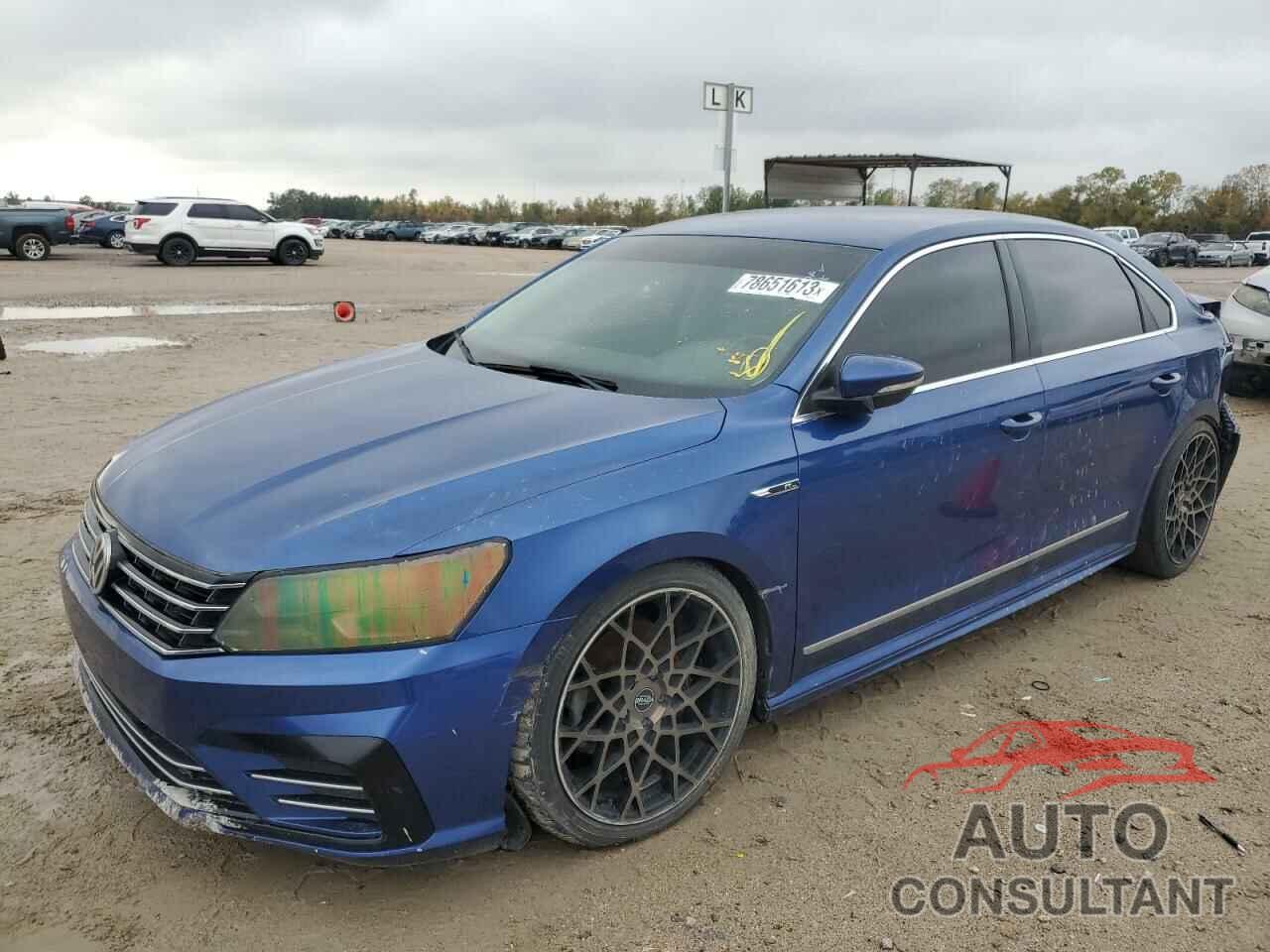 VOLKSWAGEN PASSAT 2017 - 1VWDT7A30HC031198