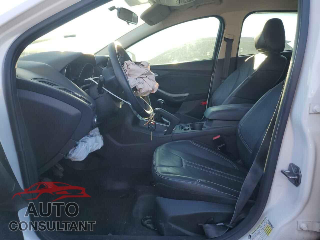 FORD FOCUS 2014 - 1FADP3K26EL285568