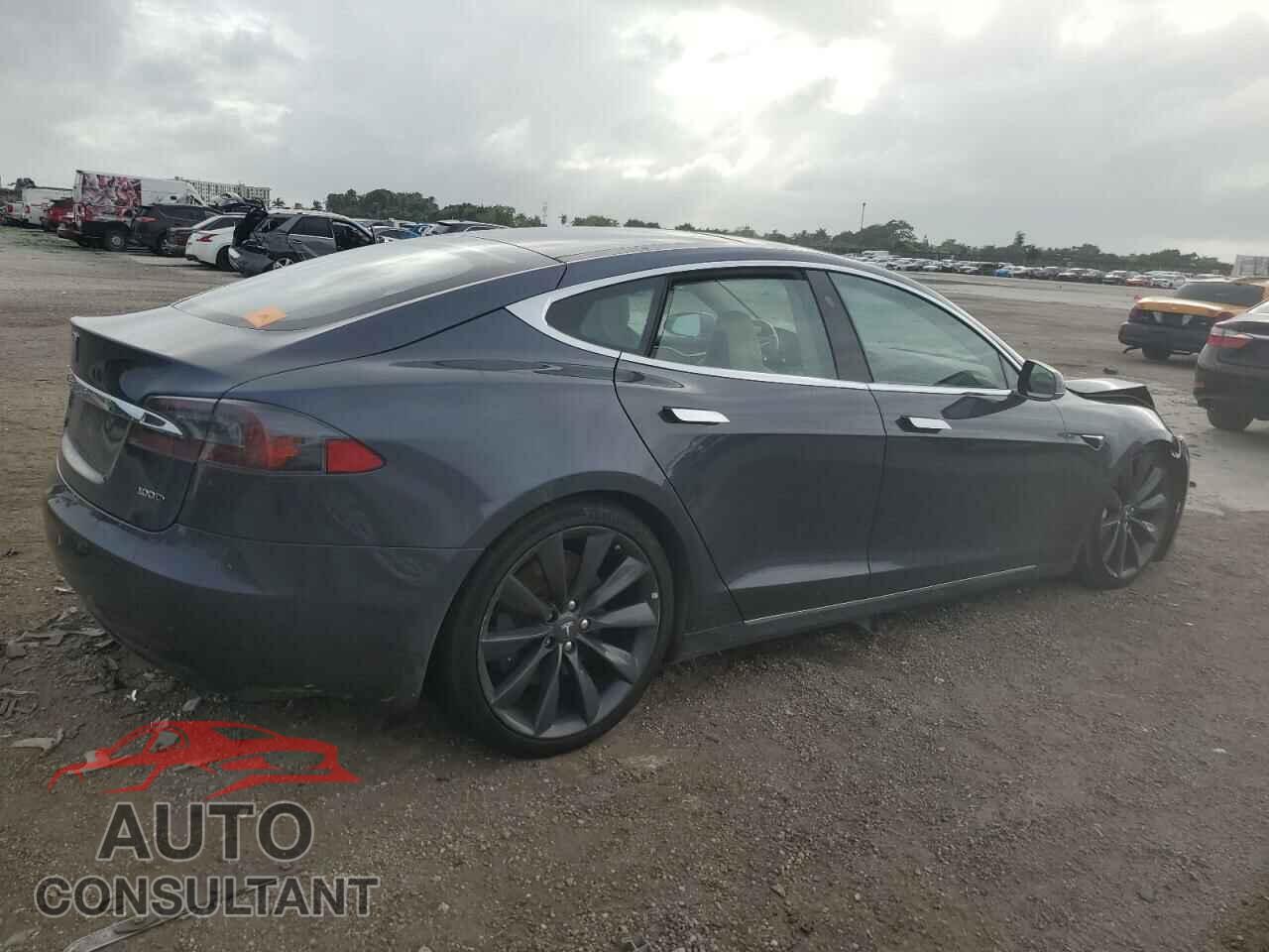 TESLA MODEL S 2017 - 5YJSA1E27HF224272