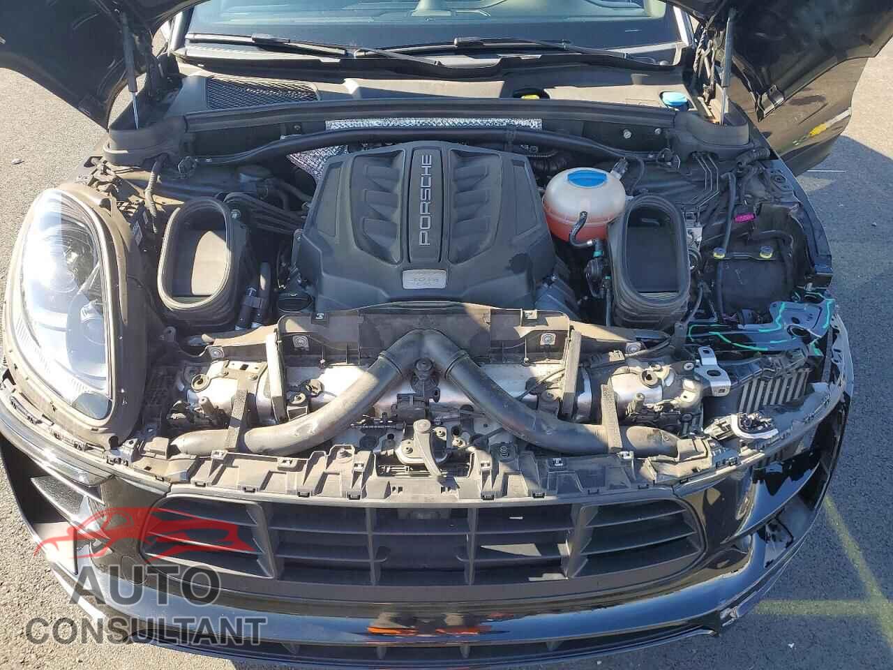 PORSCHE MACAN 2018 - WP1AG2A53JLB65514