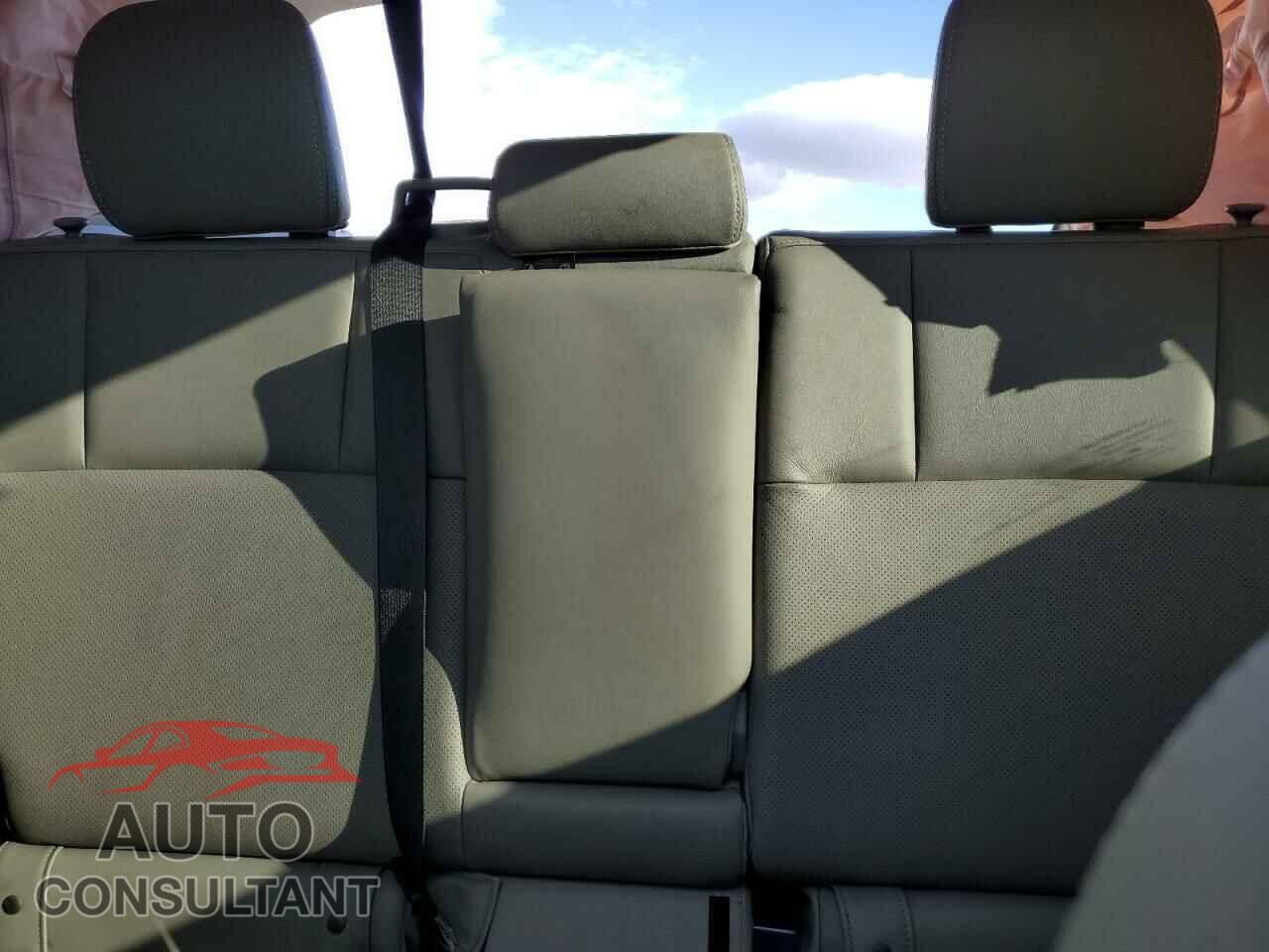 SUBARU FORESTER 2017 - JF2SJARC5HH471908