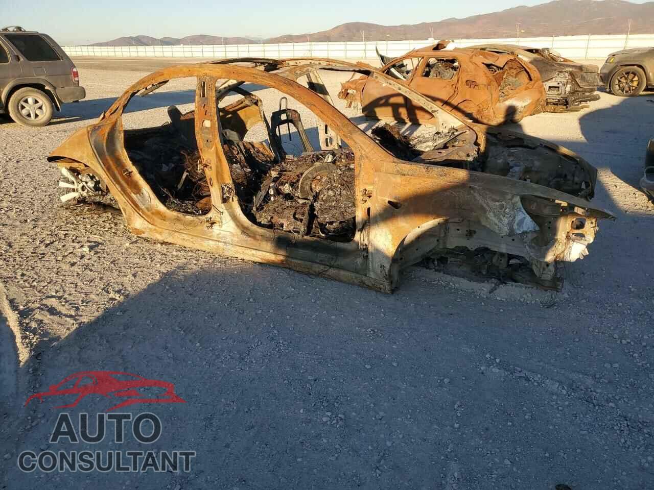 TESLA MODEL 3 2022 - 5YJ3E1EA9NF304443