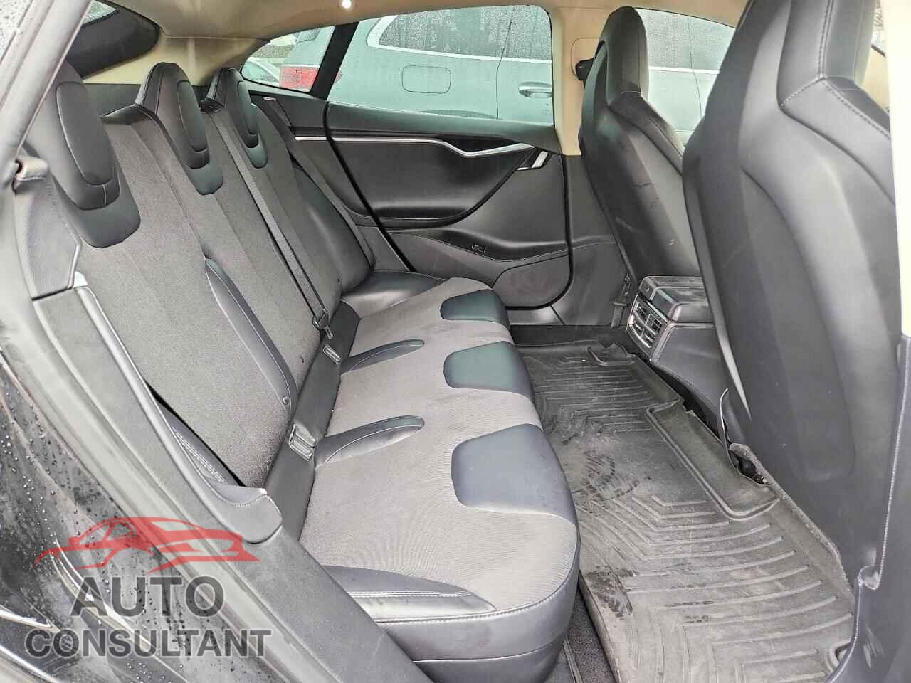 TESLA MODEL S 2013 - 5YJSA1AC5DFP10085