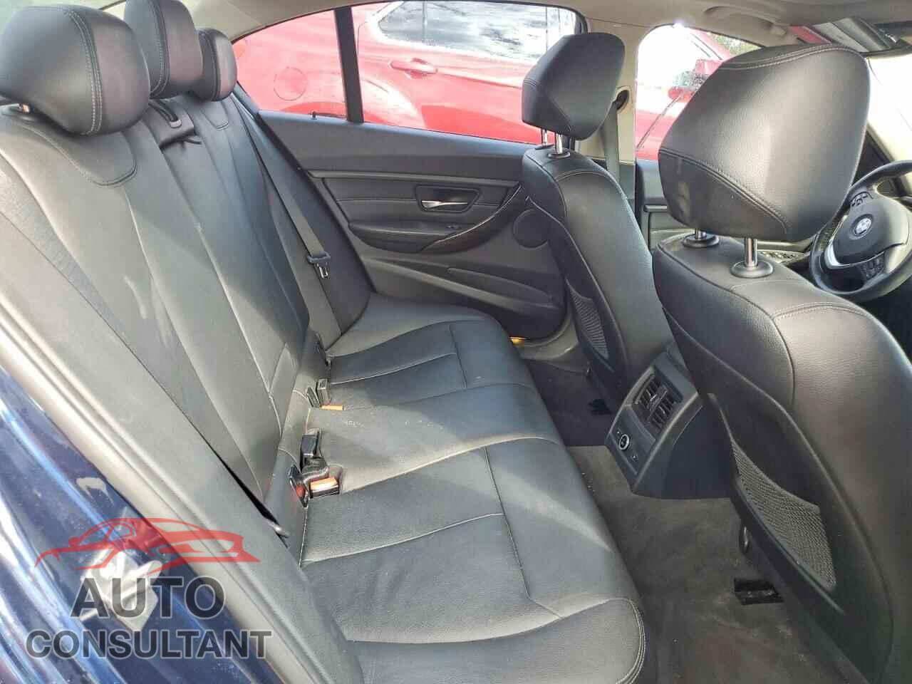 BMW 3 SERIES 2013 - WBA3B5C56DF595397