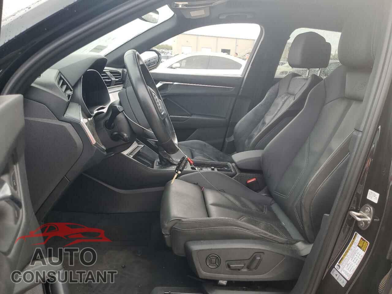 AUDI Q3 2021 - WA1EECF33M1109640