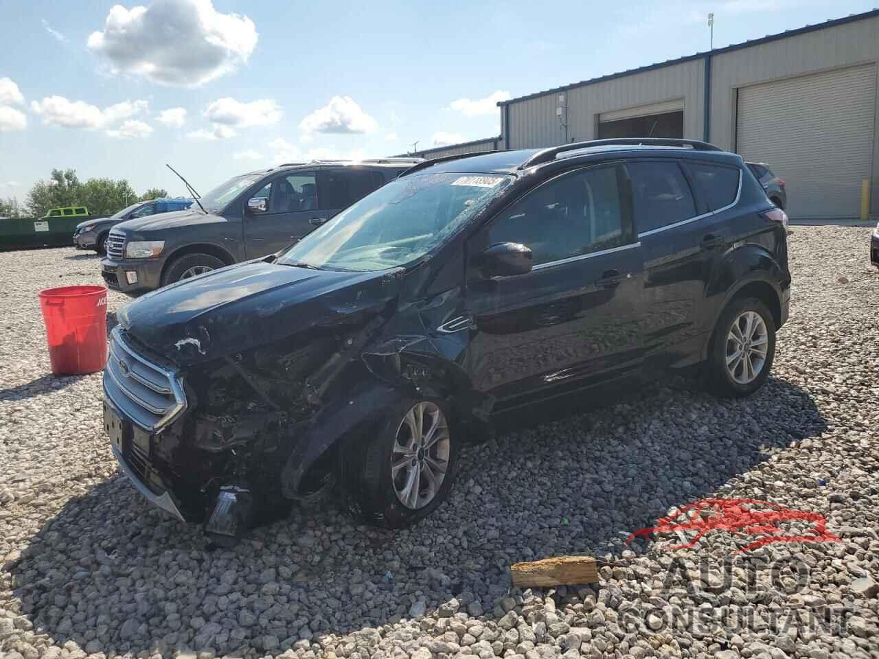 FORD ESCAPE 2018 - 1FMCU0GD9JUA74422
