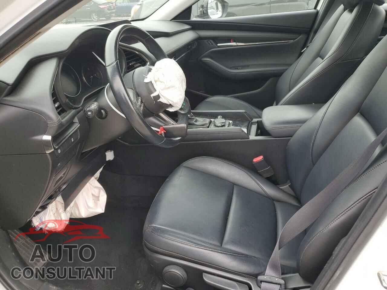 MAZDA 3 2019 - JM1BPACL2K1109119