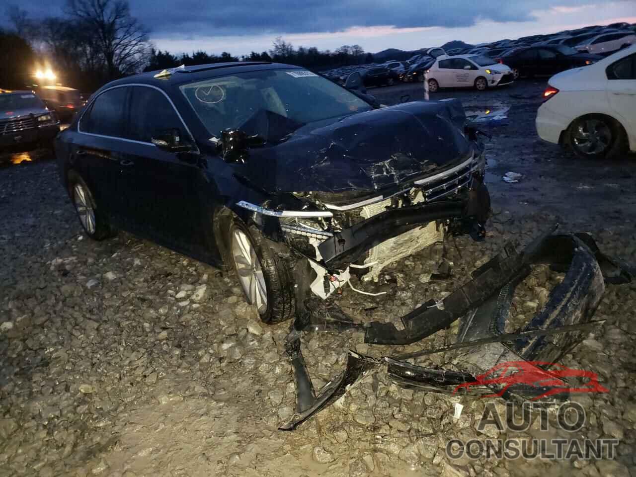 VOLKSWAGEN PASSAT 2018 - 1VWBA7A3XJC040641