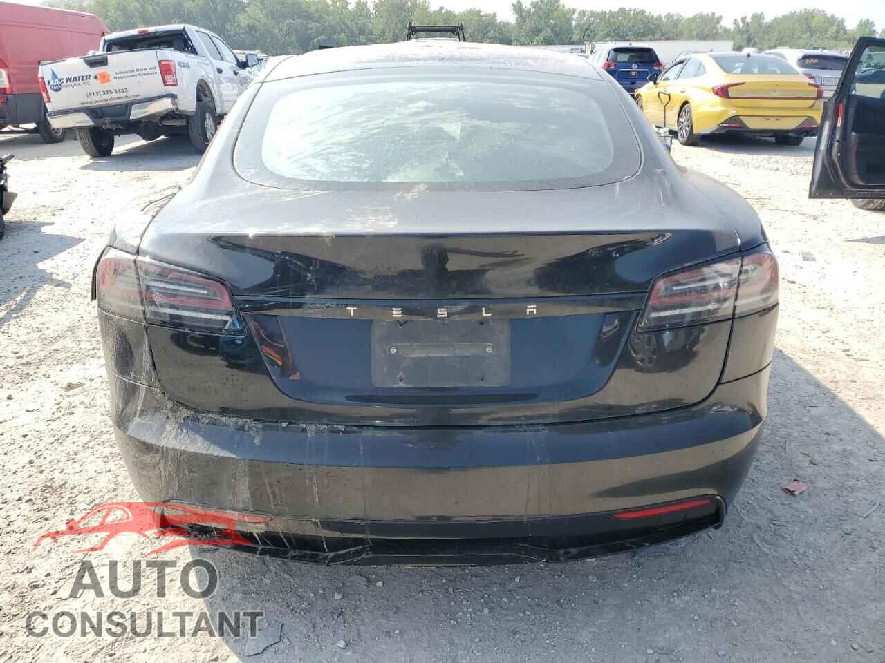 TESLA MODEL S 2024 - 5YJSA1E59RF532894