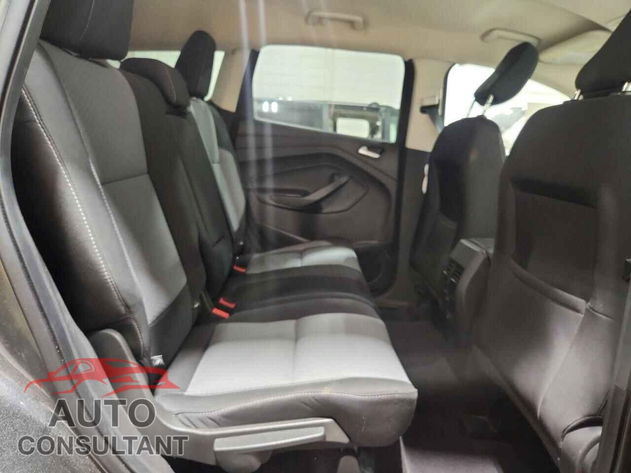 FORD ESCAPE 2019 - 1FMCU0GD0KUB27770