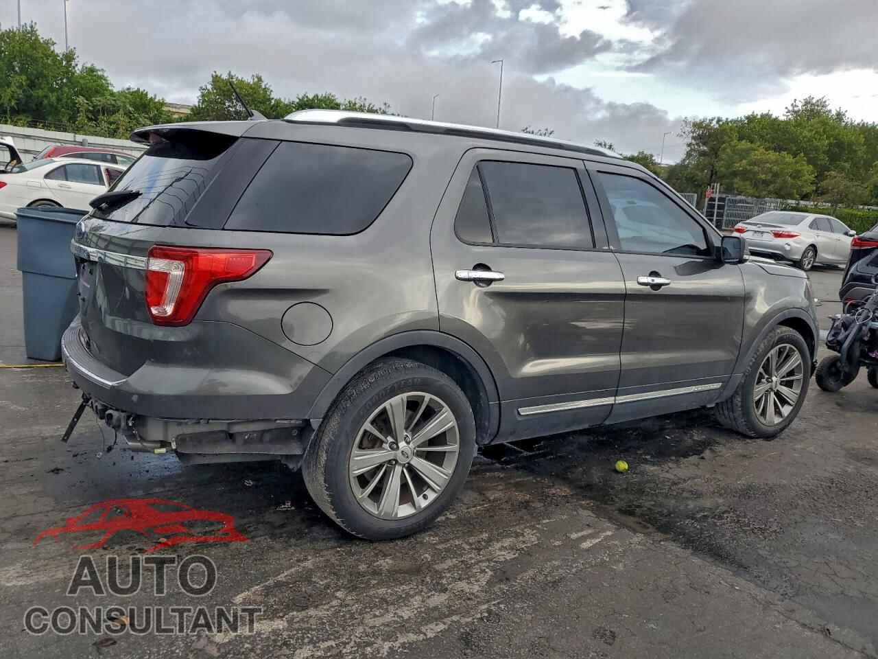 FORD EXPLORER 2018 - 1FM5K7F8XJGB32967