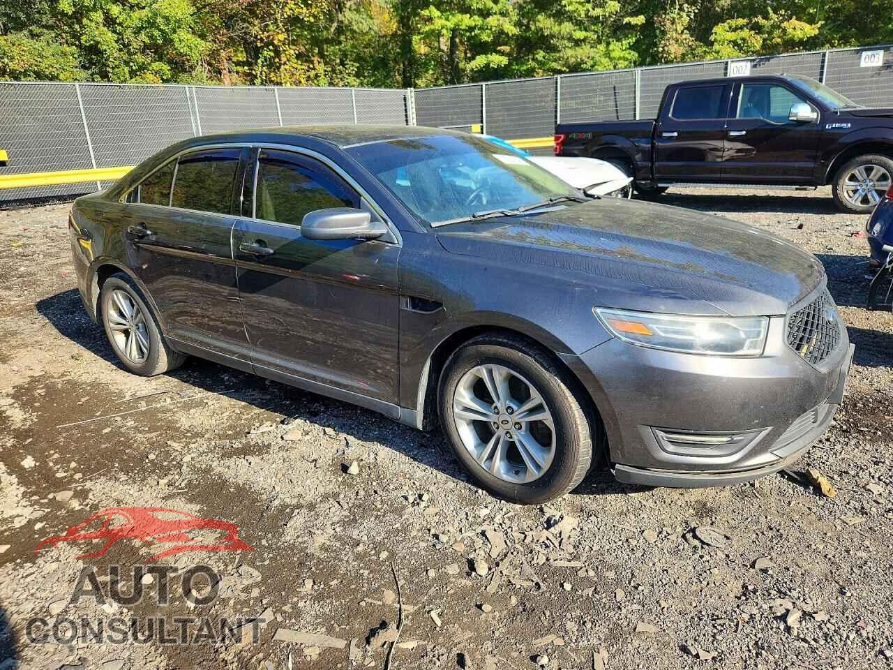 FORD TAURUS 2015 - 1FAHP2E83FG141238