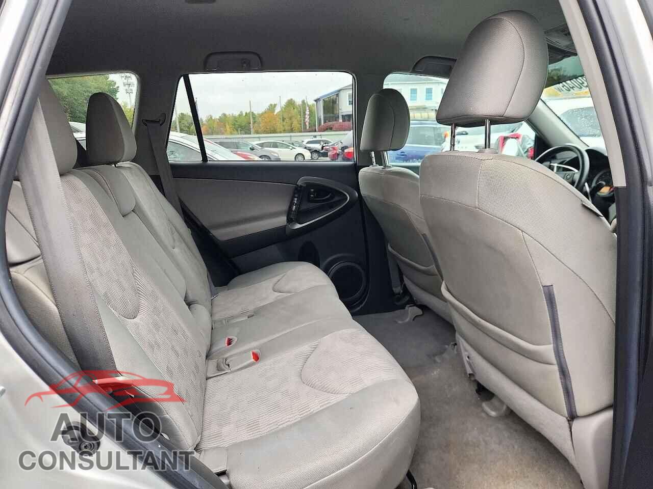 TOYOTA RAV4 2012 - 2T3BF4DV2CW255897