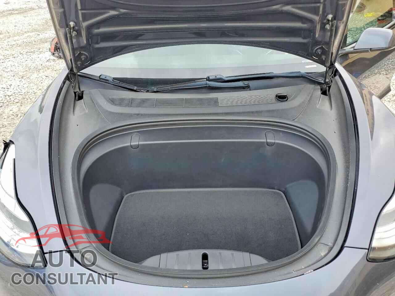 TESLA MODEL 3 2018 - 5YJ3E1EB7JF076977
