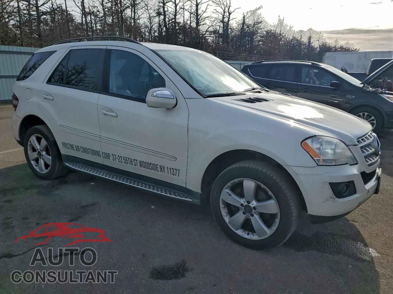 MERCEDES-BENZ M-CLASS 2009 - 4JGBB86E59A482942