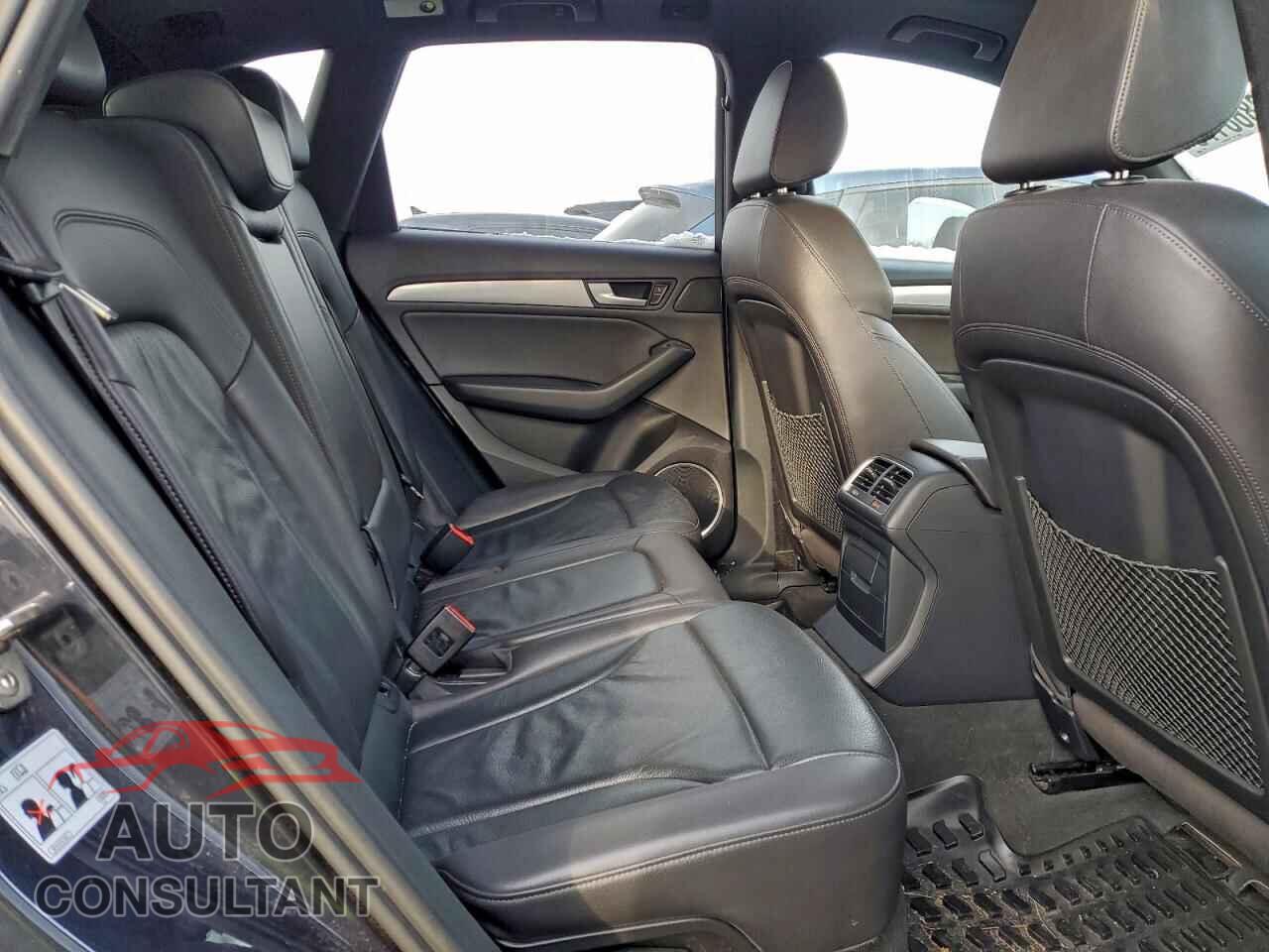 AUDI Q5 2017 - WA1M2AFP0HA048099