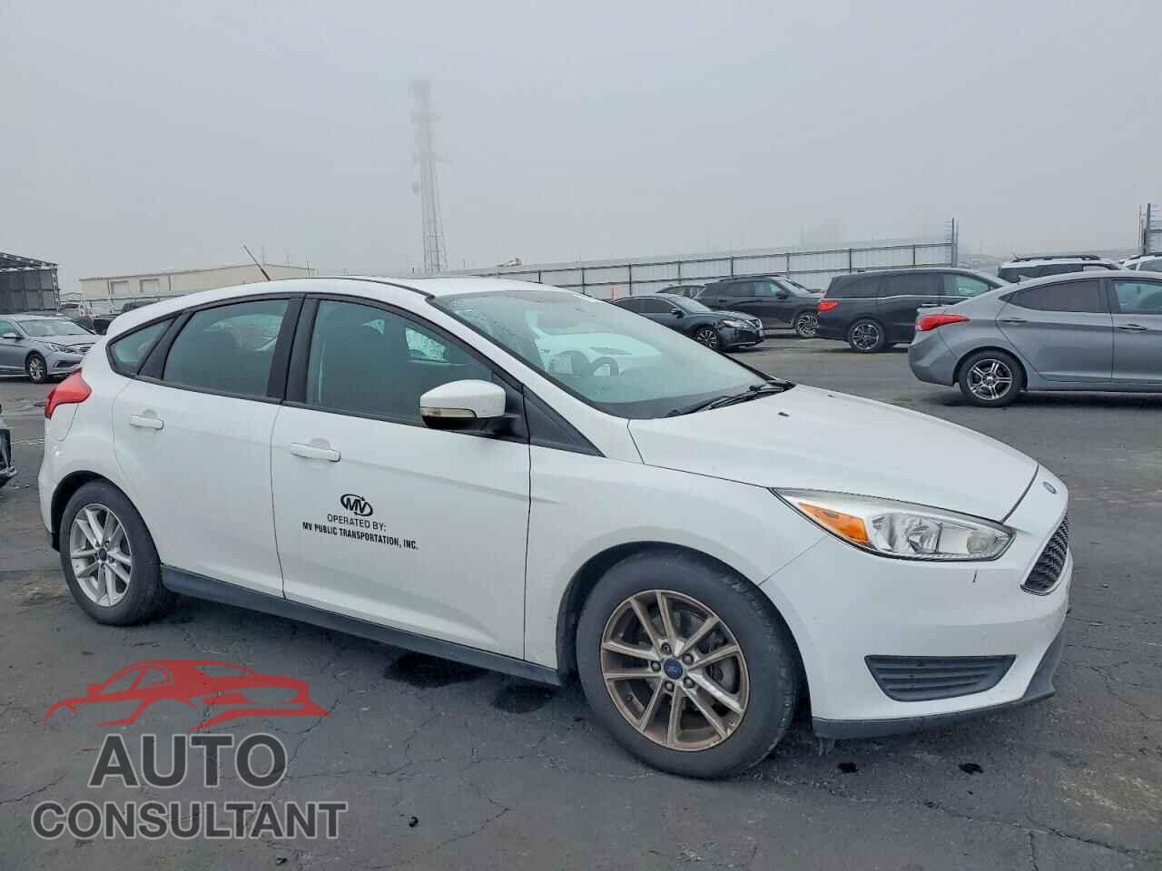FORD FOCUS 2016 - 1FADP3K2XGL348514