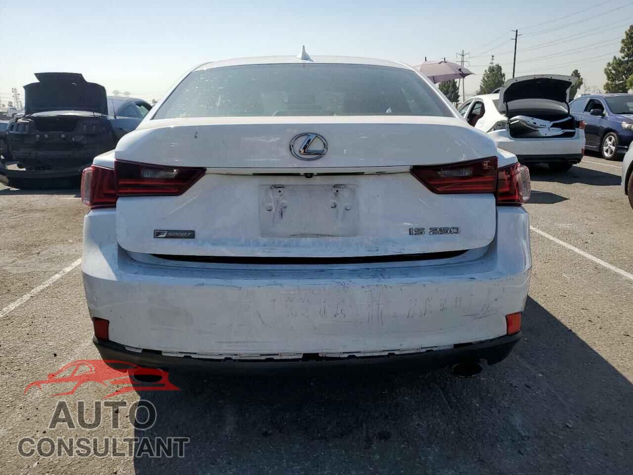 LEXUS IS 2015 - JTHBF1D21F5068813