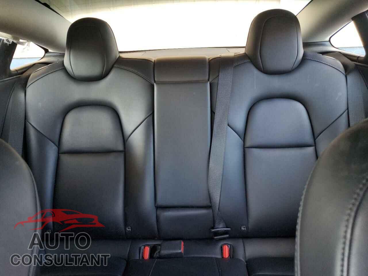 TESLA MODEL 3 2022 - 5YJ3E1EB5NF287228