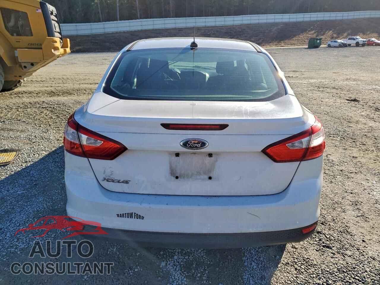 FORD FOCUS 2012 - 1FAHP3E27CL132028
