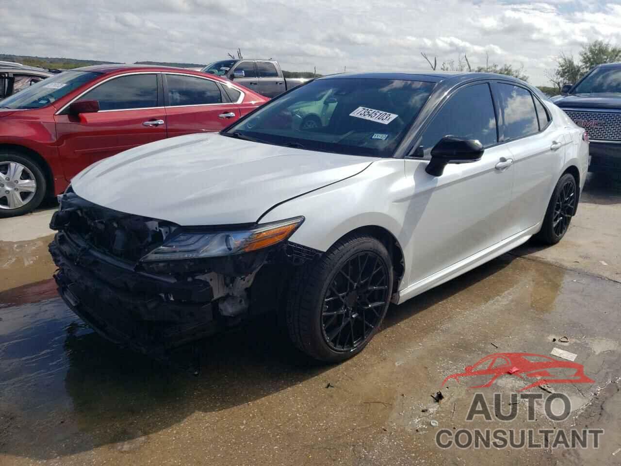 TOYOTA CAMRY 2018 - 4T1BZ1HK0JU006610