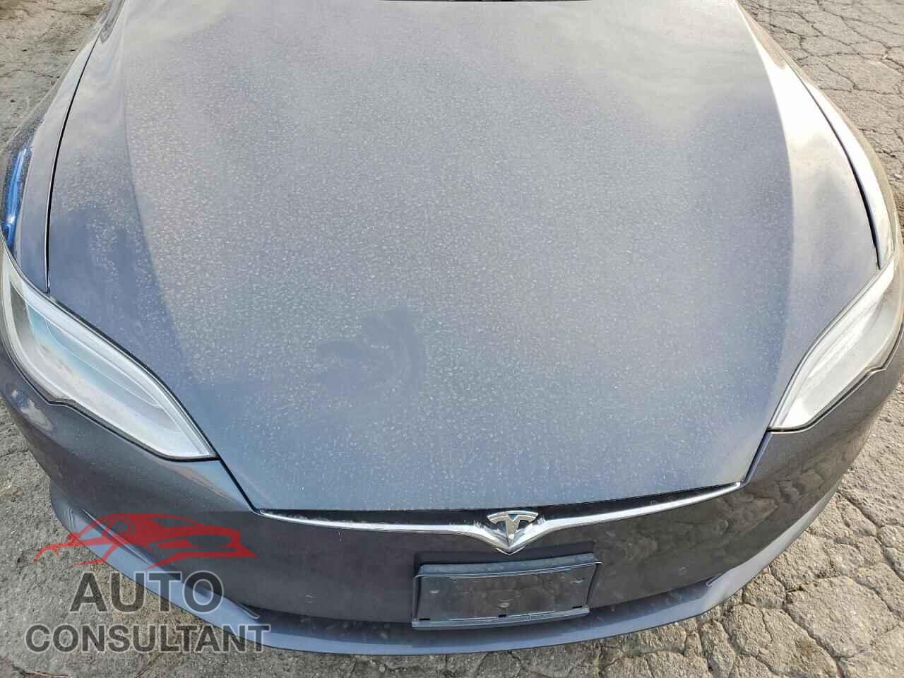 TESLA MODEL S 2017 - 5YJSA1E19HF203205
